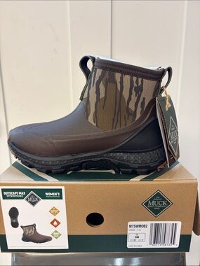 Women's Muck Boot Co Outscape Max  Brown Camo Waterproof Ankle Boots Size 5M NWT